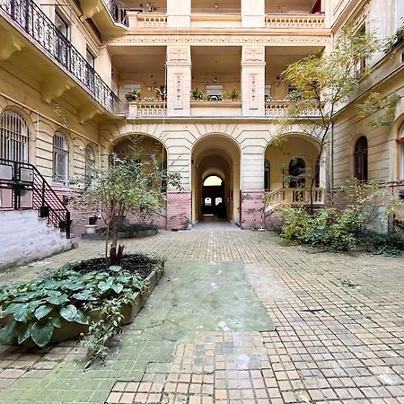 Industrial Westend Budapeşte Dış mekan fotoğraf
